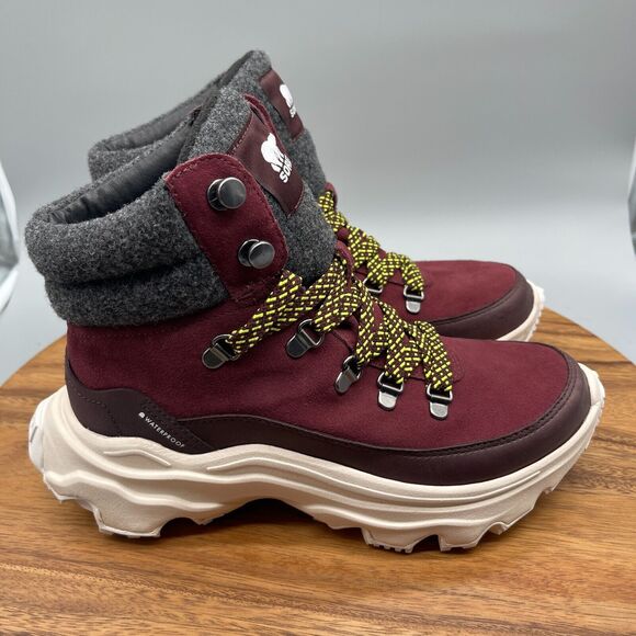 Sorel Womens Size Kinetic Breakthru Conquest Boots In Cinder